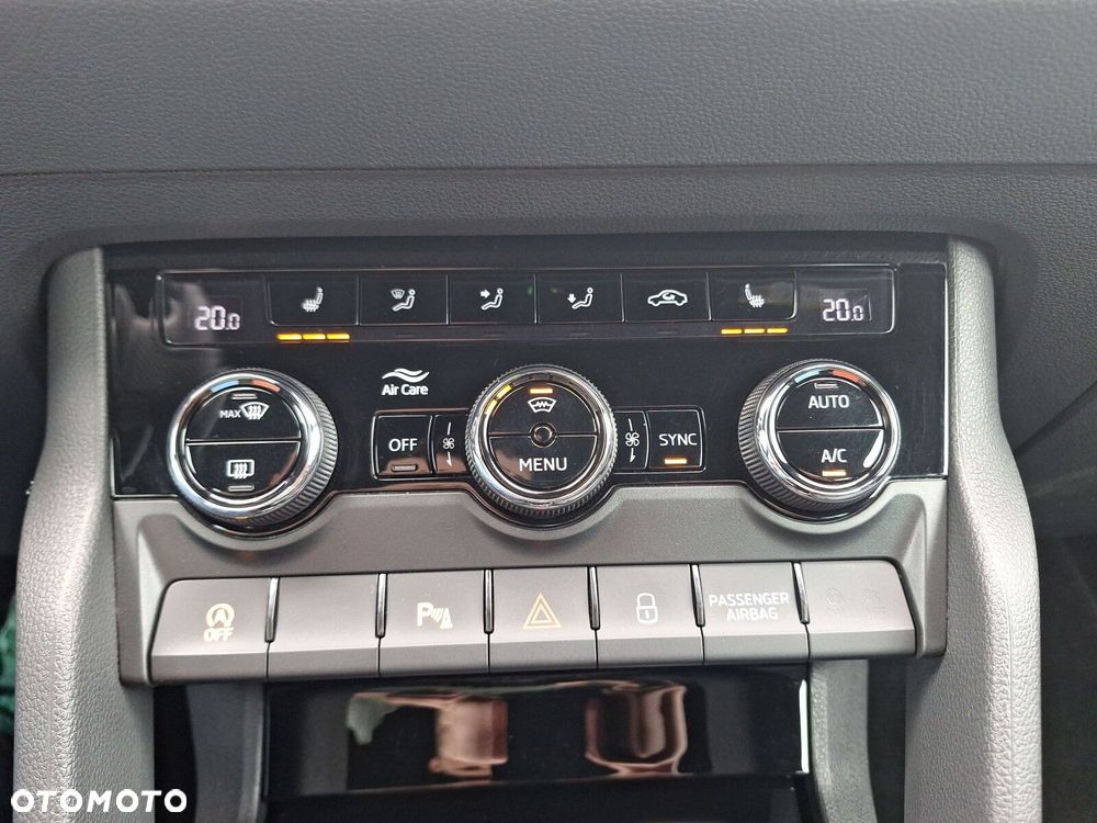 Skoda Karoq 2.0 TDI SCR 4x4 Sportline DSG - 25