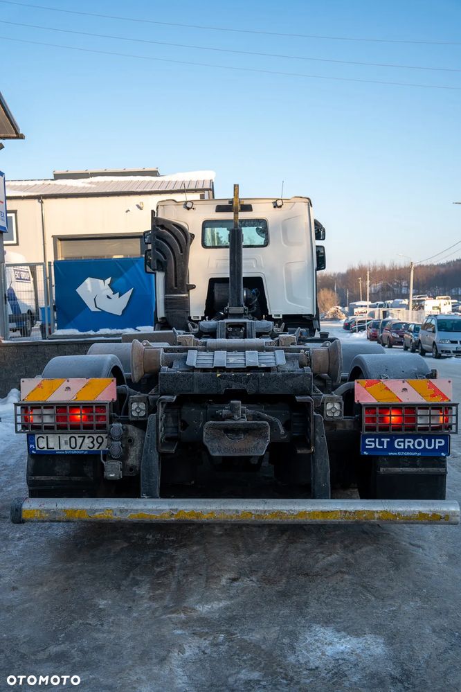 Renault C440 6x2 - 4