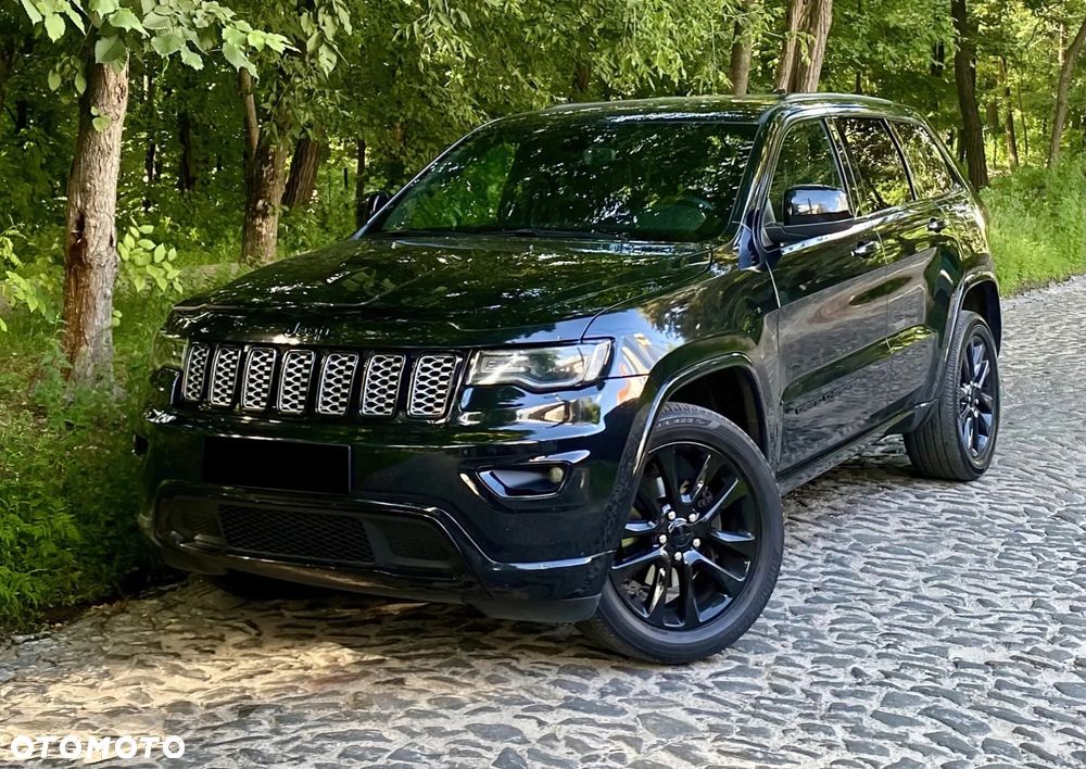 Jeep Grand Cherokee - 1