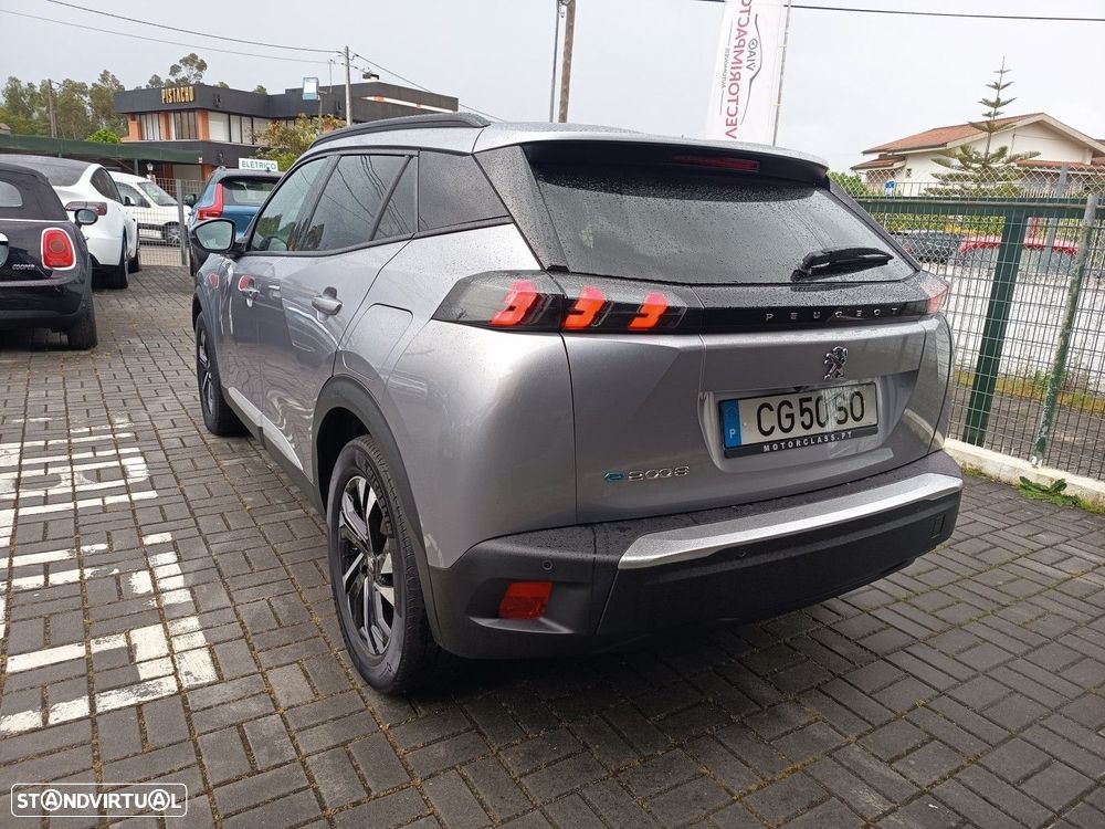 Peugeot e-2008 50 kWh Allure - 6
