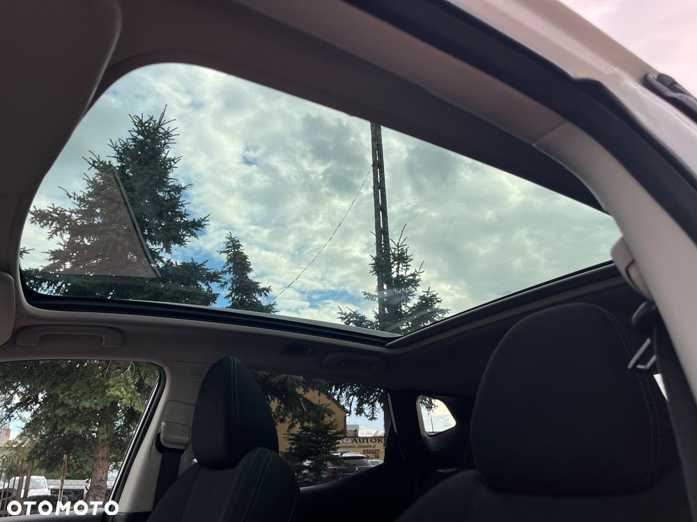 Nissan Qashqai 1.2 DIG-T N-Connecta EU6 - 16