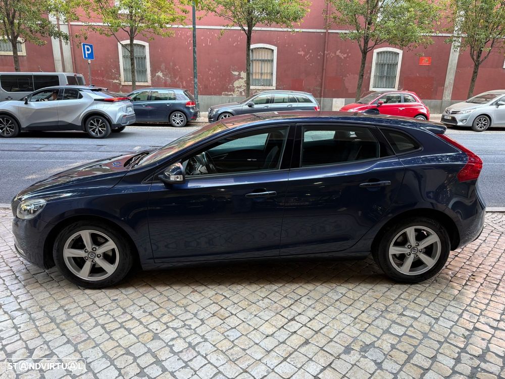 Volvo V40 1.6 D2 Momentum - 2