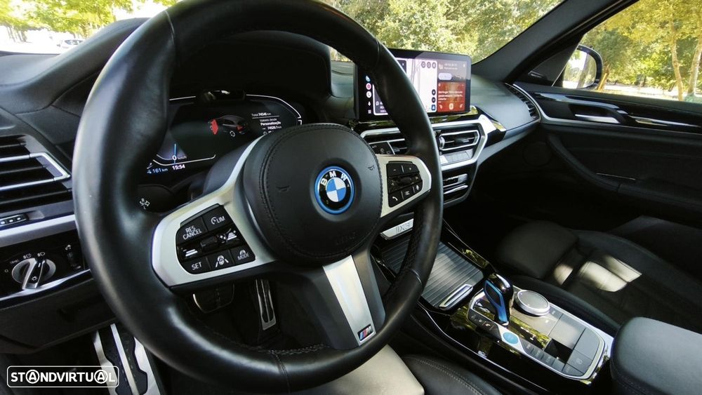 BMW iX3 M Sport Impressive - 11