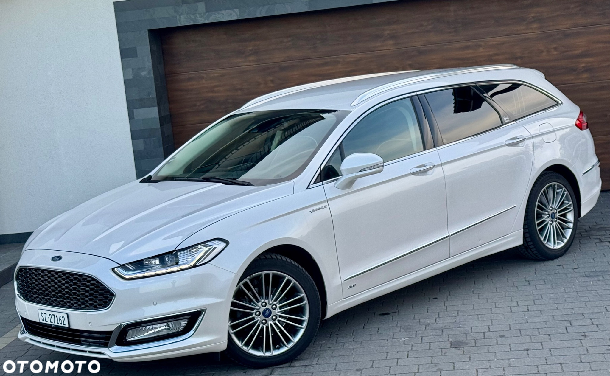 Ford Mondeo Vignale 2.0 TDCi 4WD PowerShift - 2