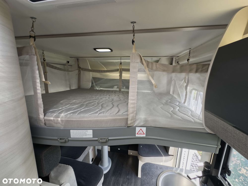 Ford Chausson 627 GA Titanium Ultimate - 21