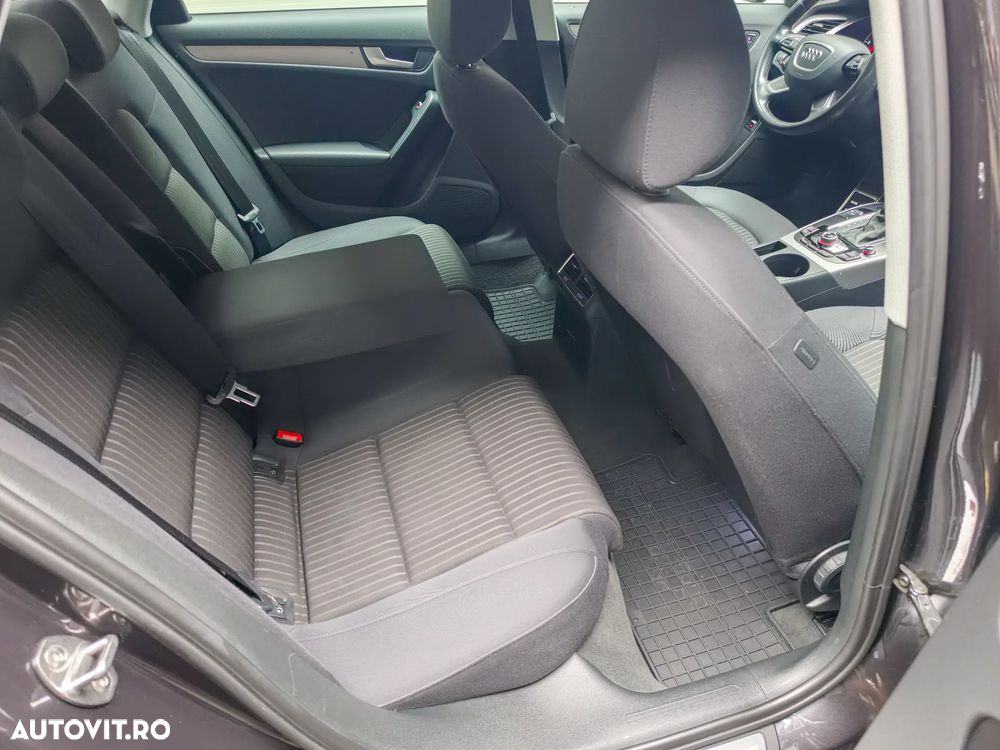Audi A4 Limuzina 2.0 TDI DPF clean multitronic S line Sportpaket - 35