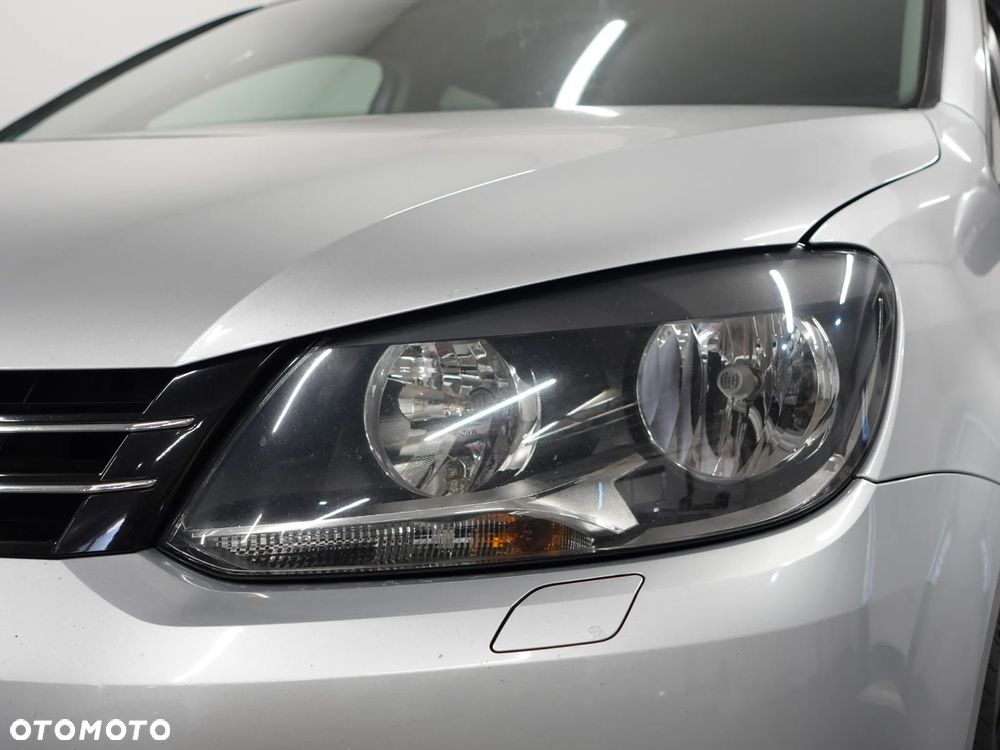 Volkswagen Touran 1.6 TDI DPF BlueMotion Technology DSG Comfortline - 14