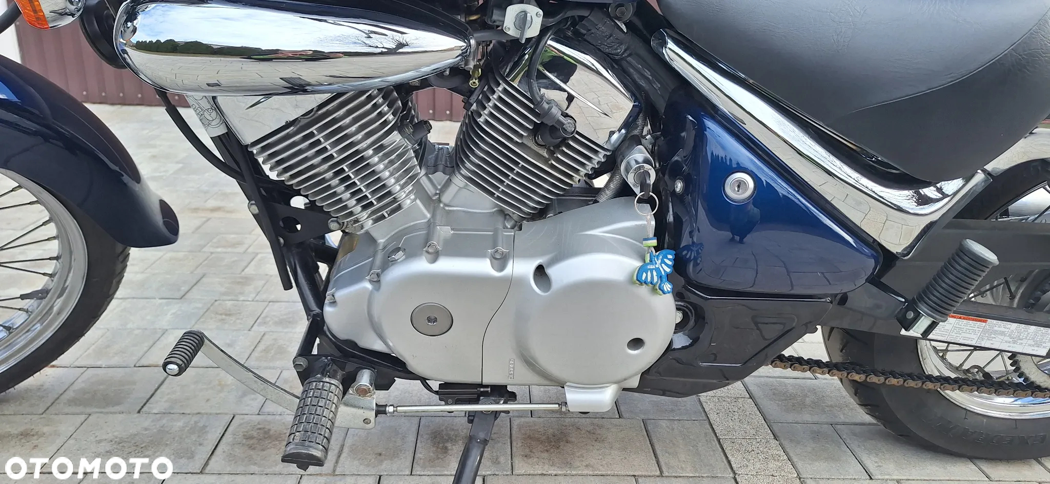 Suzuki Intruder - 11