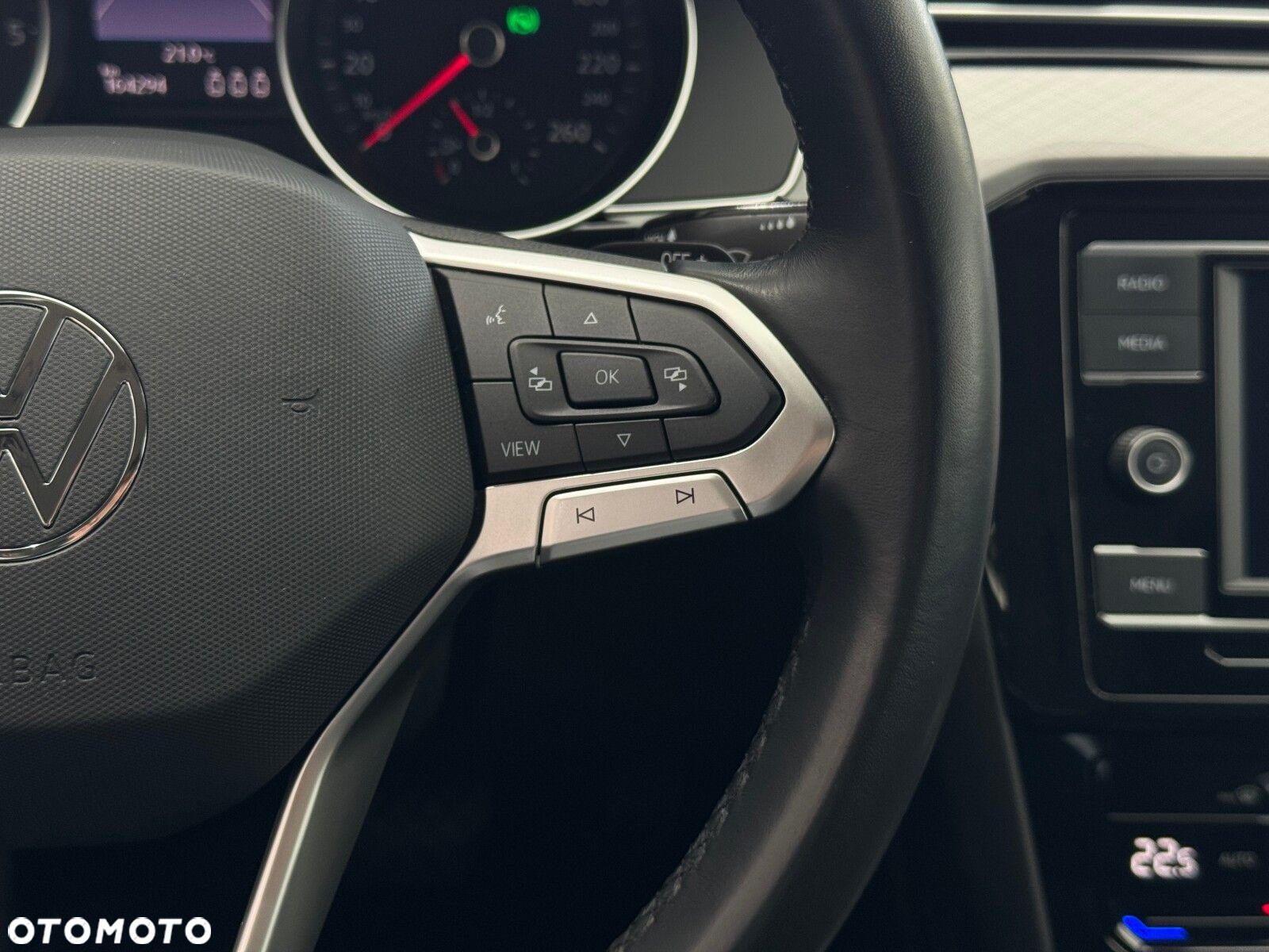 Volkswagen Passat 2.0 TDI EVO Business DSG - 22