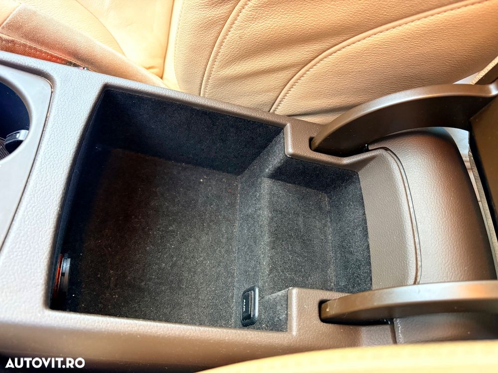 Audi A4 Avant 2.0 TDI 116g DPF Ambiente - 15