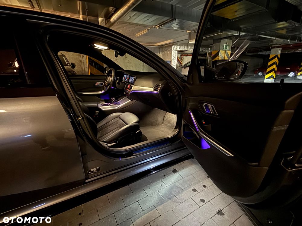 BMW Seria 3 318i M Sport - 25