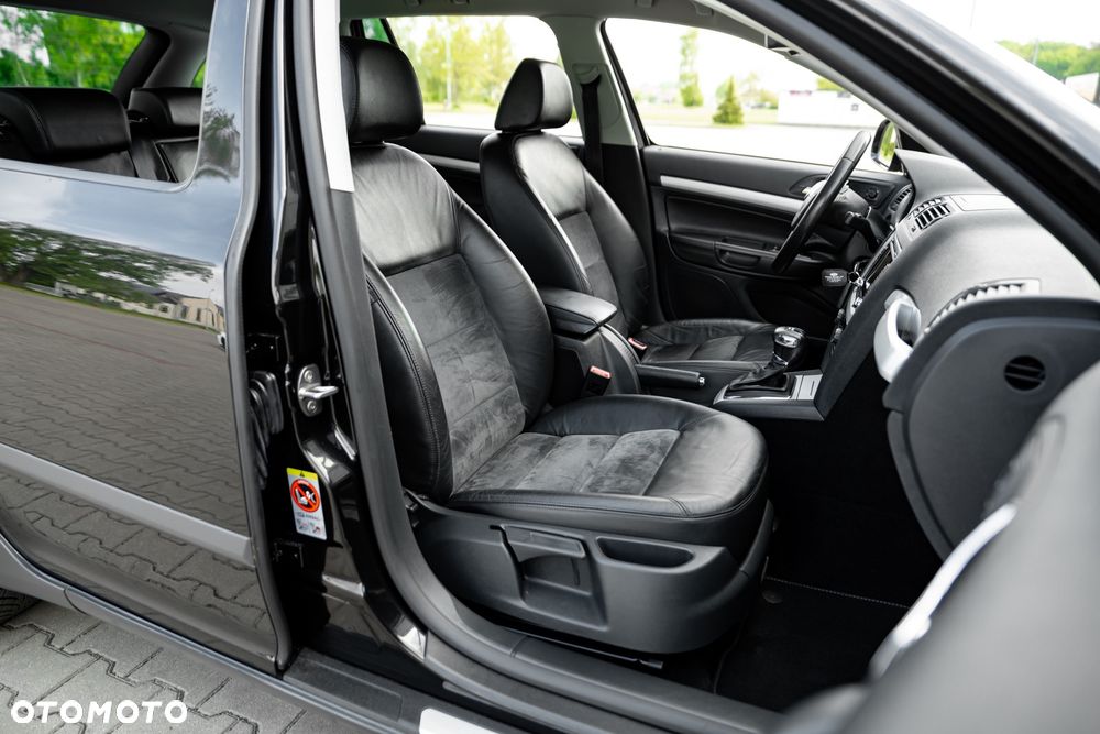 Skoda Octavia 2.0 TDI DPF 4x4 DSG Scout - 27