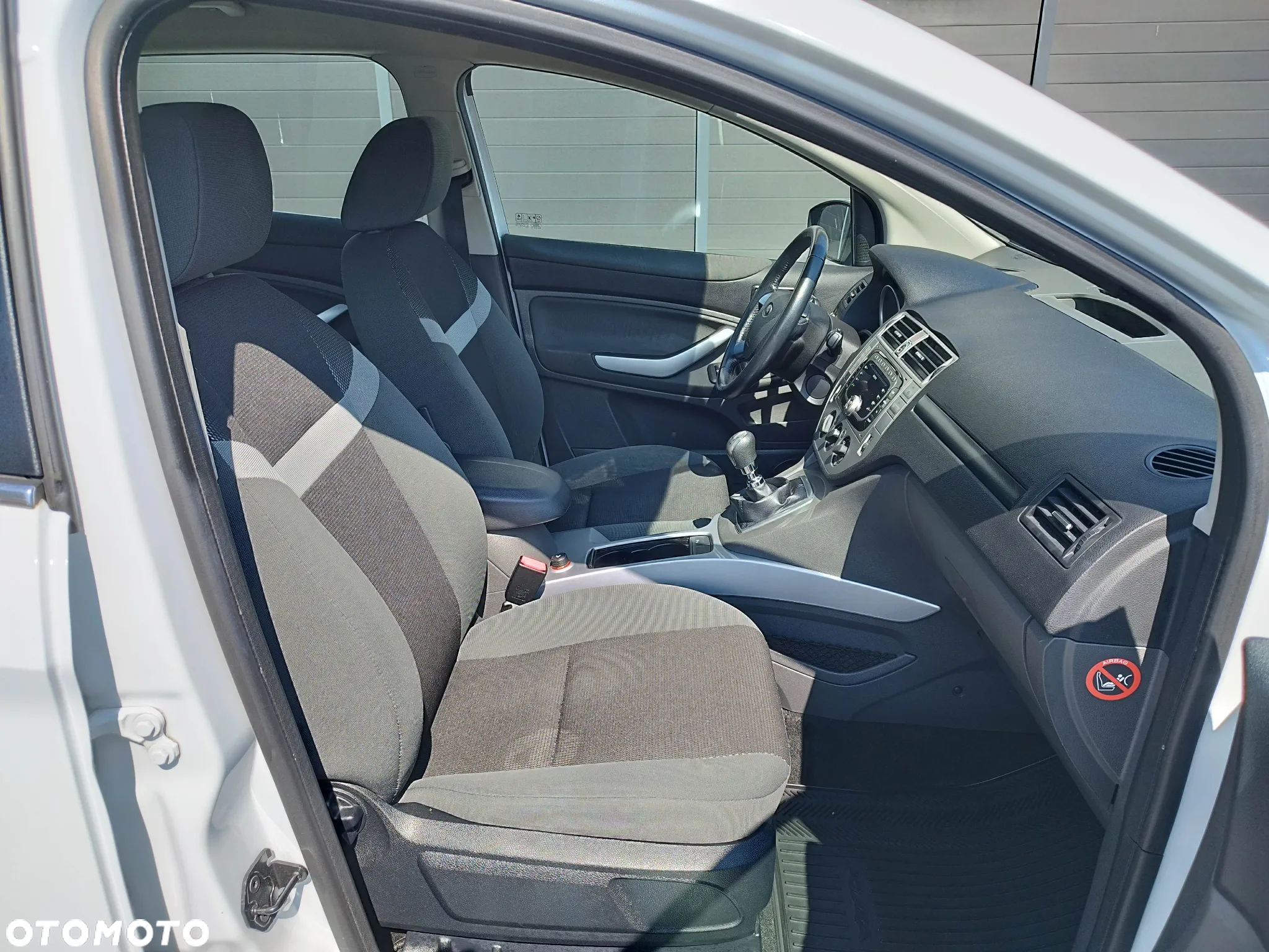 Ford Kuga 2.0 TDCi FWD Trend - 24