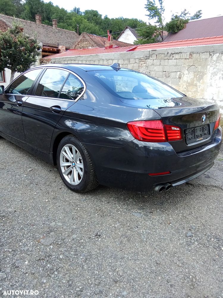 BMW Seria 5 520d Luxury Line - 4