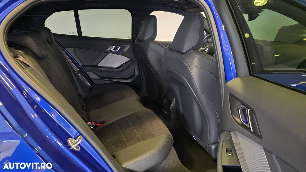 BMW Seria 1 120 AT MHEV - 11