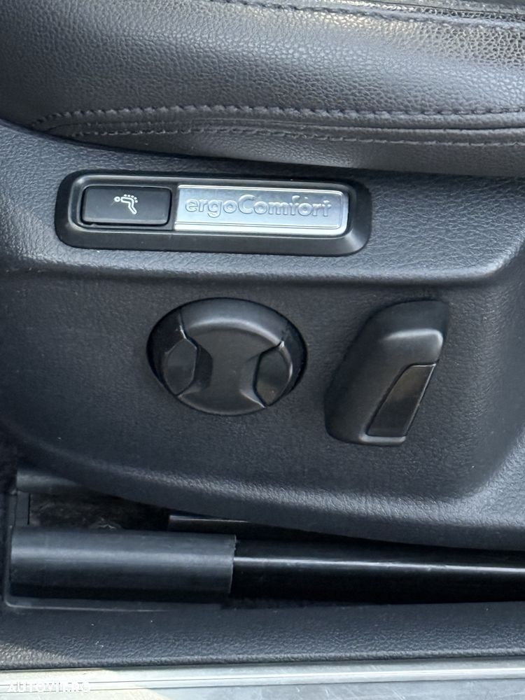 Volkswagen Passat 2.0 TDI DSG Highline - 21