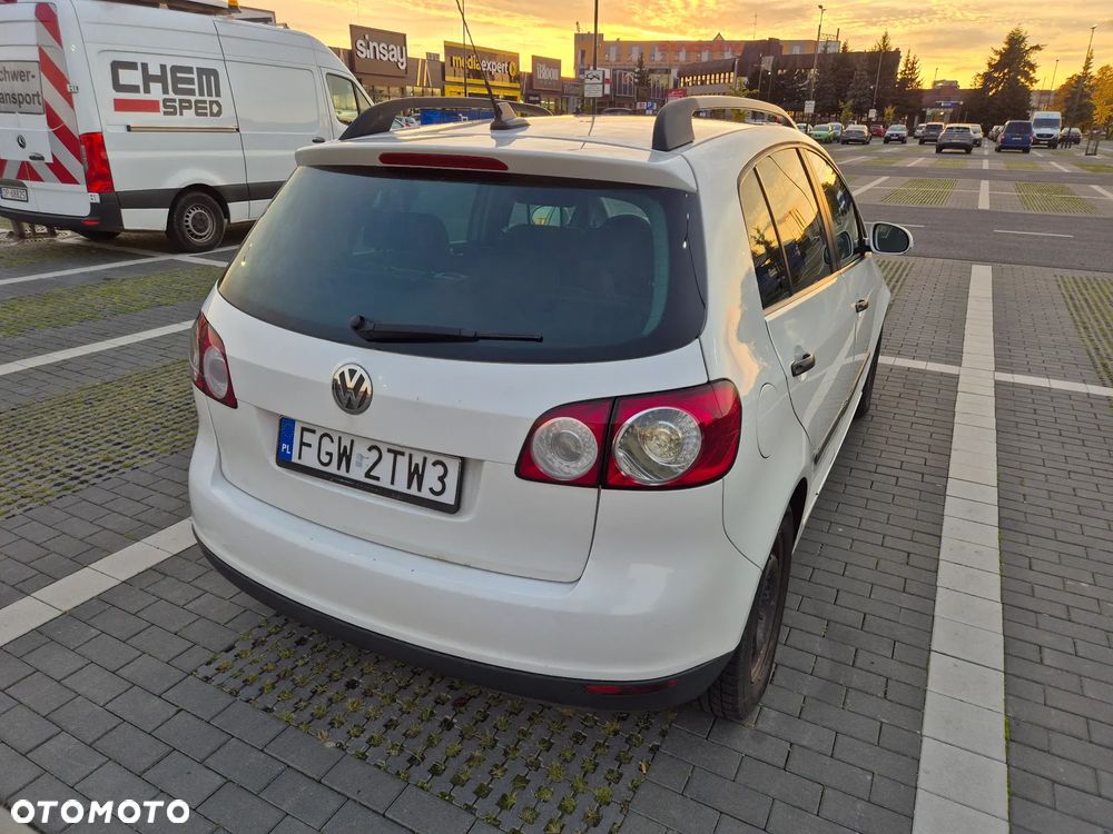 Volkswagen Golf Plus 1.9 TDI DSG Trendline - 8