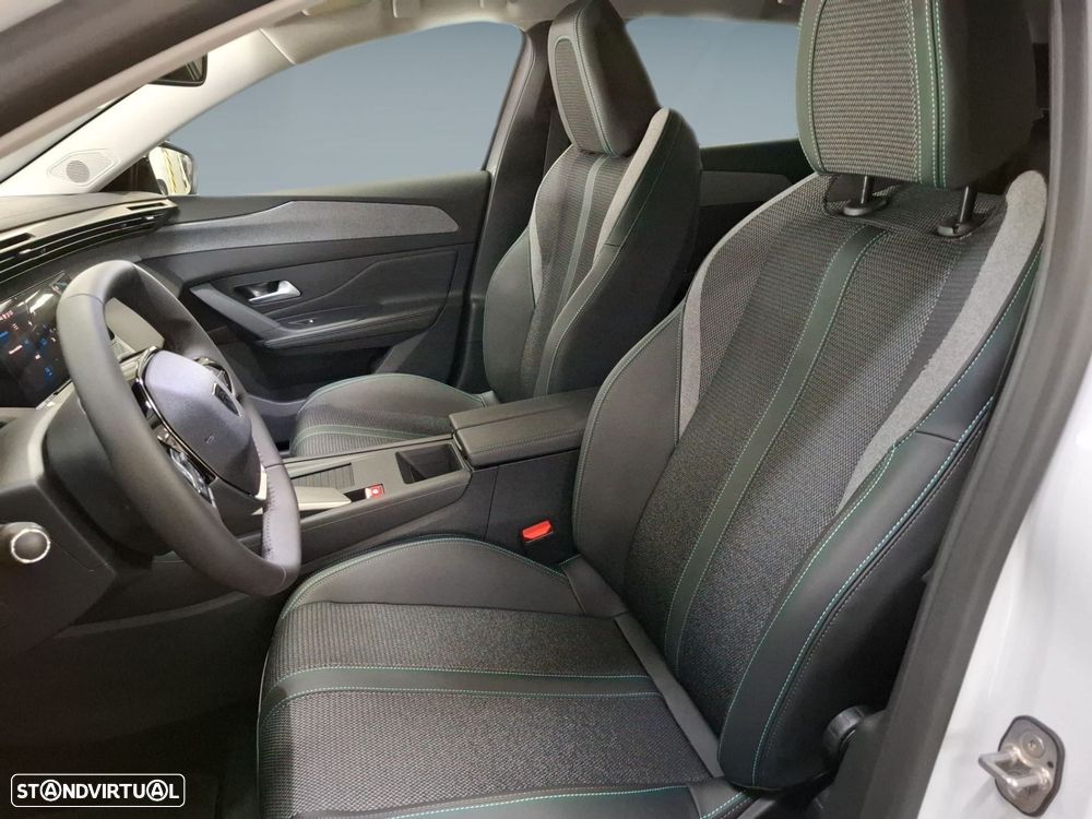 Peugeot e-308 54 kWh Allure - 11