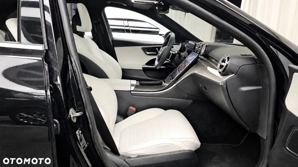 Mercedes-Benz Klasa C 300 mHEV 4-Matic AMG - 10
