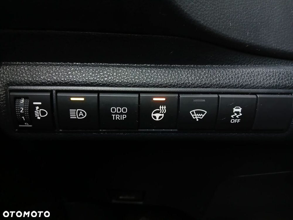 Toyota Corolla 1.8 Hybrid Style - 33
