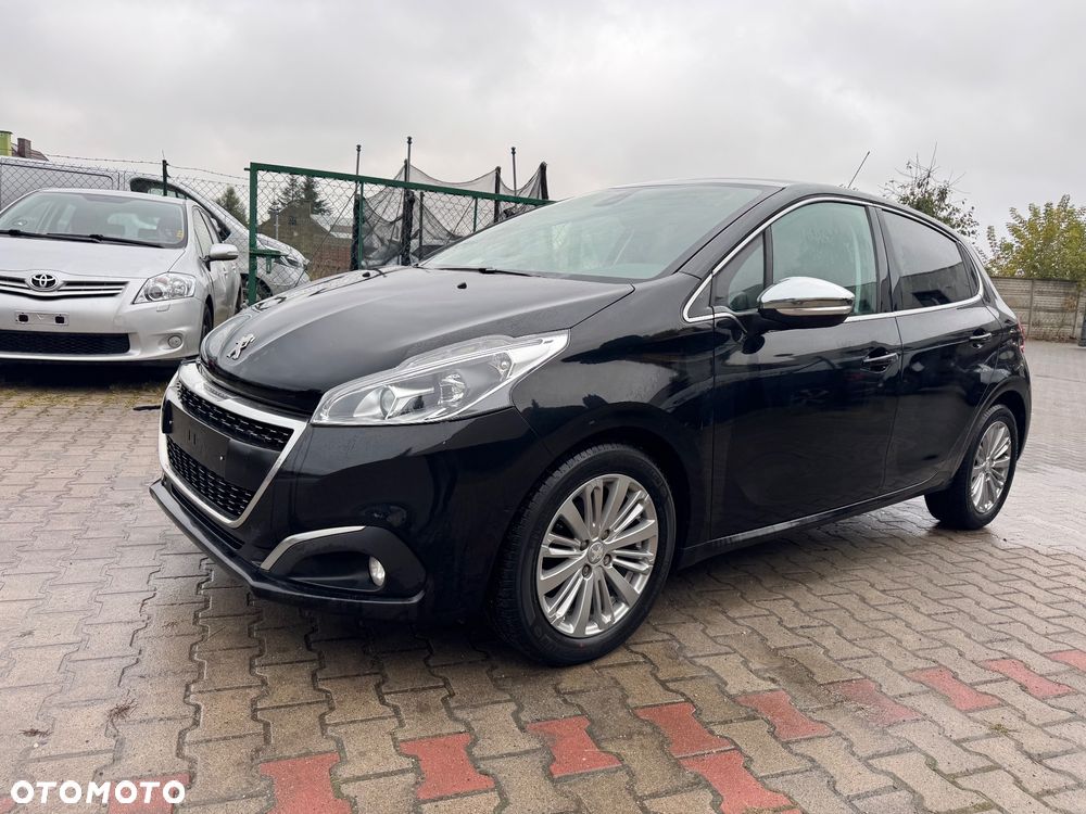 Peugeot 208 1.6 BlueHDi Allure S&S - 2