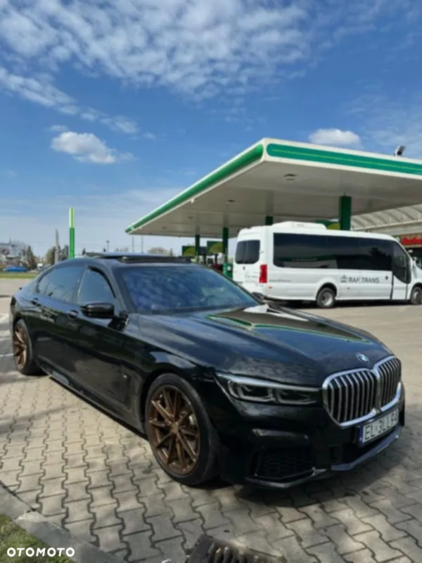 BMW Seria 7 740Ld xDrive - 13