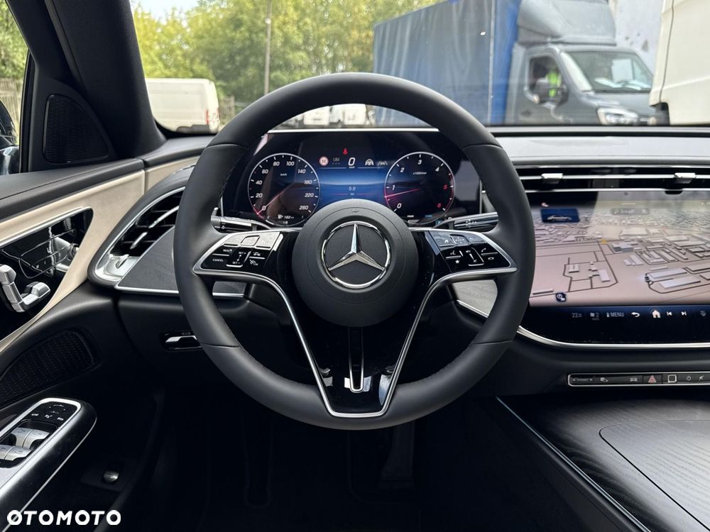 Mercedes-Benz Klasa E - 19