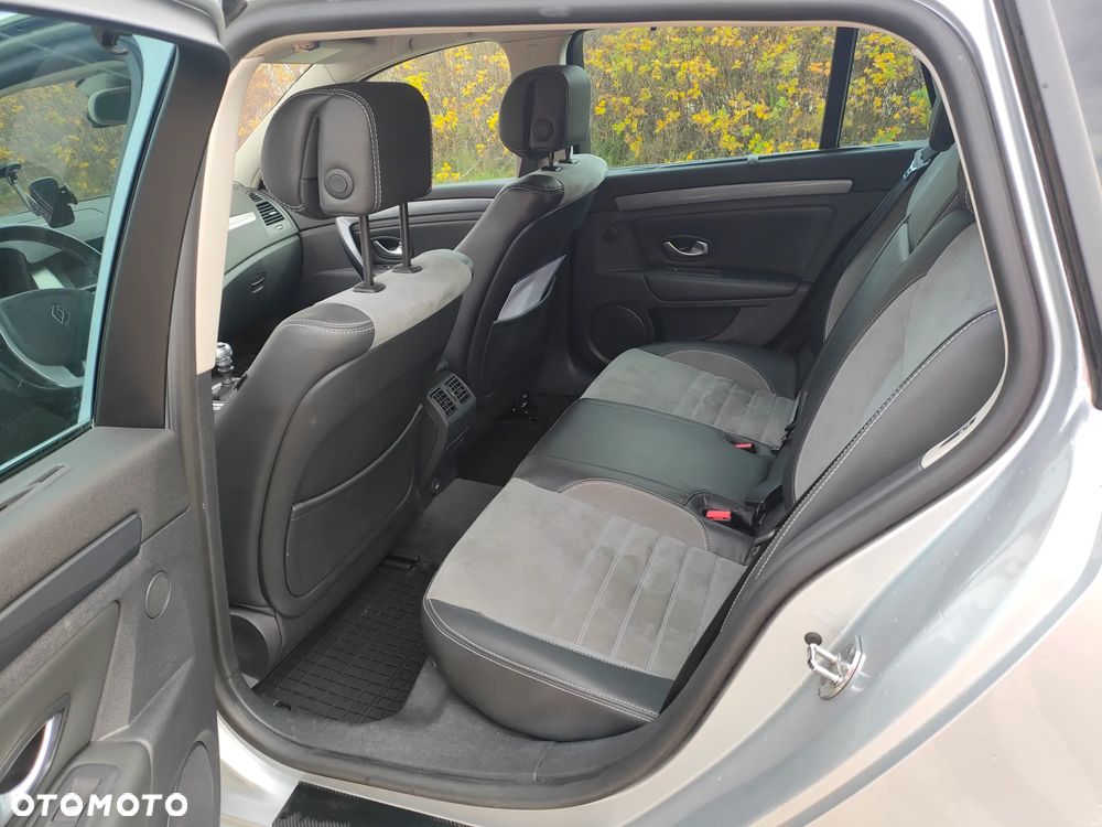 Renault Laguna Grandtour dCi 150 FAP GT - 29