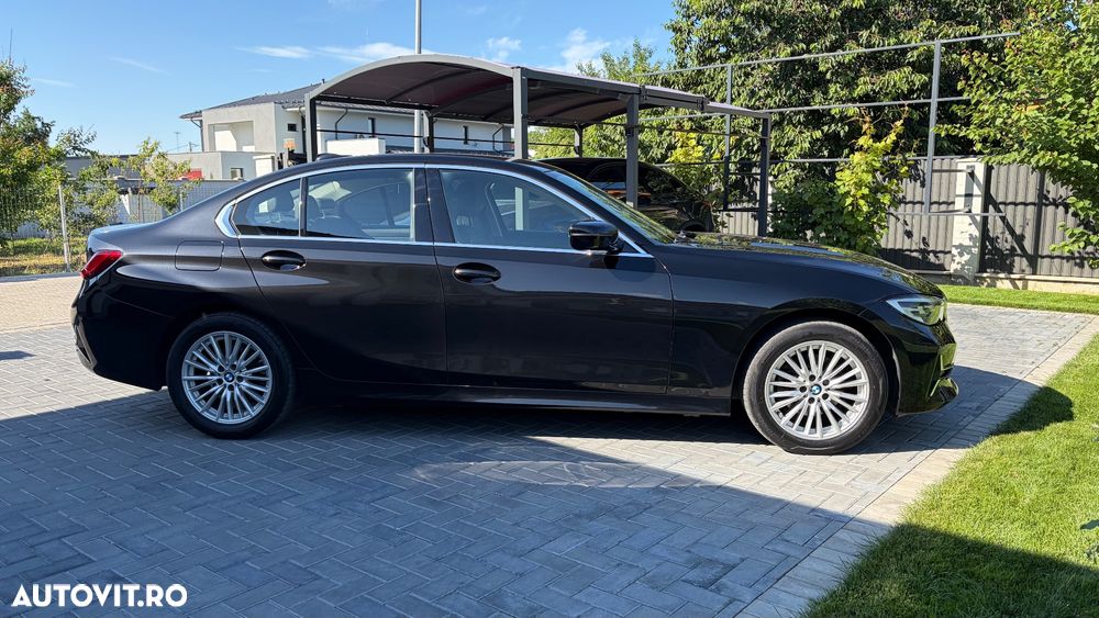 BMW Seria 3 320i Aut. Luxury Line - 5