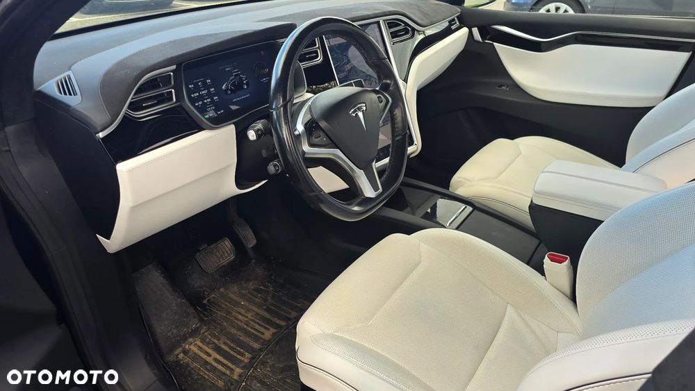 Tesla Model X Long Range Plus - 18