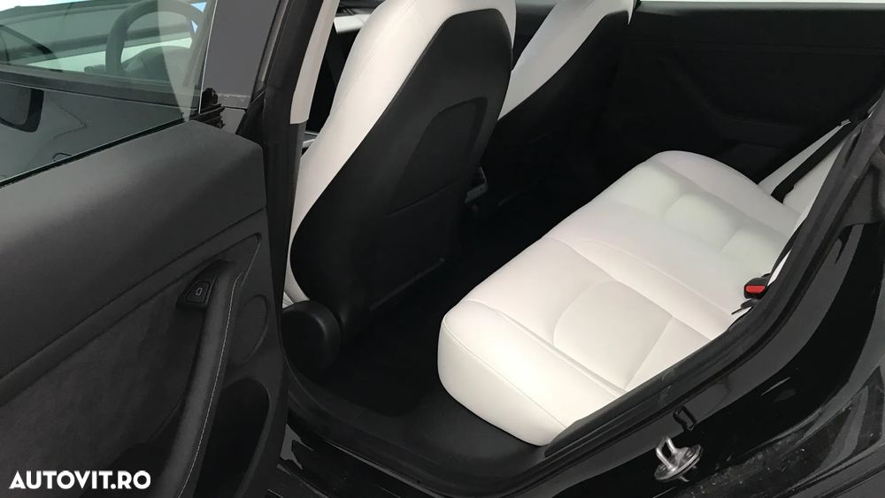 Tesla Model 3 AWD Long Range - 11