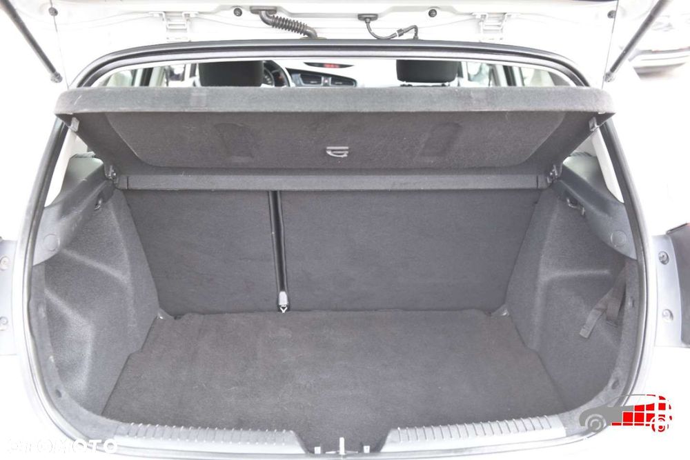 Kia Ceed - 19