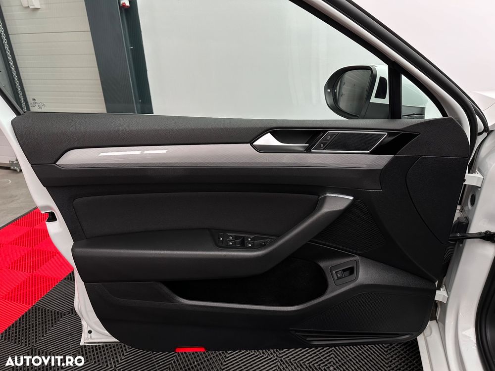 Volkswagen Passat - 23