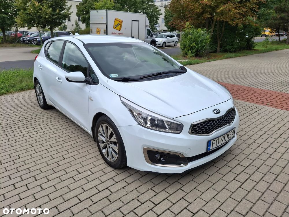 Kia Ceed 1.6 CRDi Smart - 2