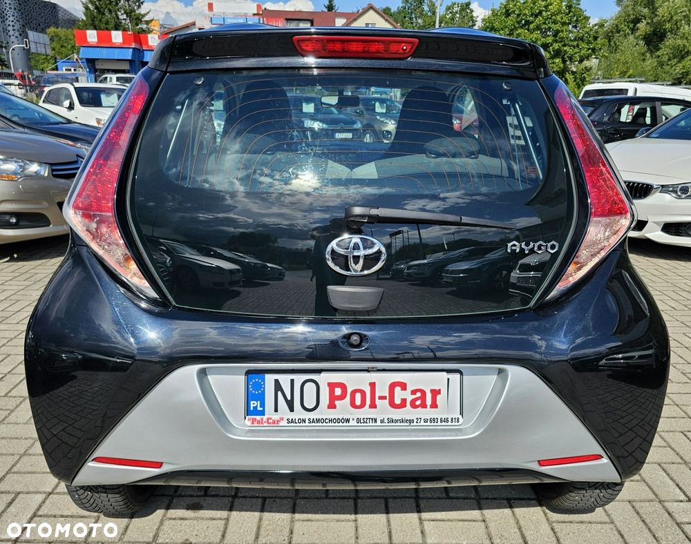 Toyota Aygo x-play touch - 11