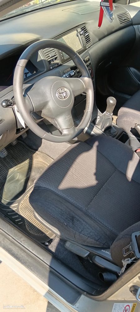 Toyota Corolla SW 1.4 D-4D - 17