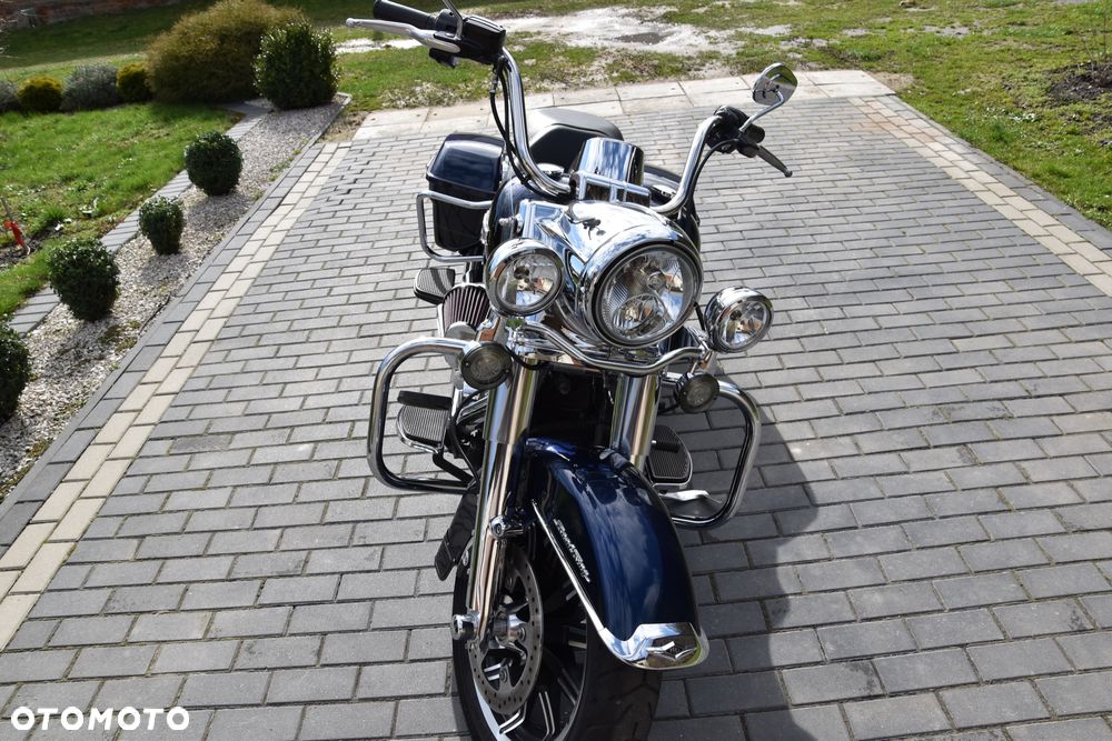 Harley-Davidson Touring Road King - 2