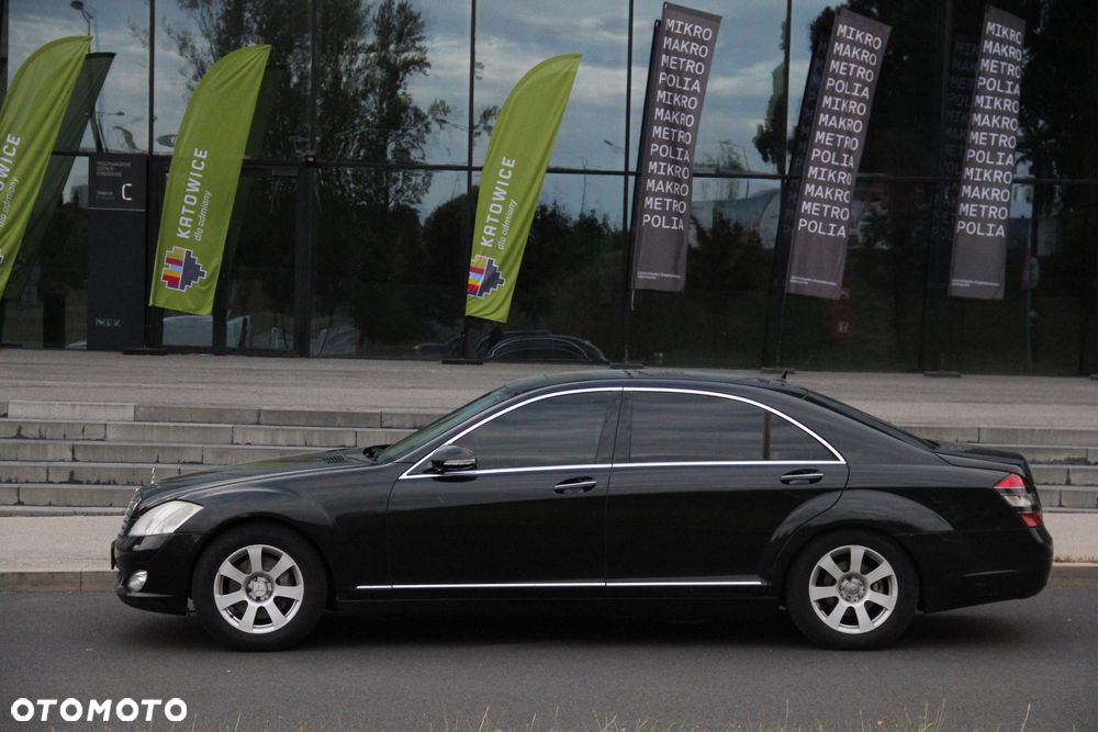Mercedes-Benz S-Class 2006 photo 2