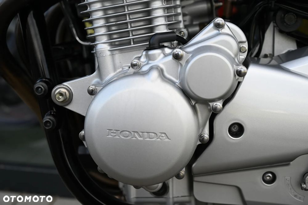 Honda CB - 22