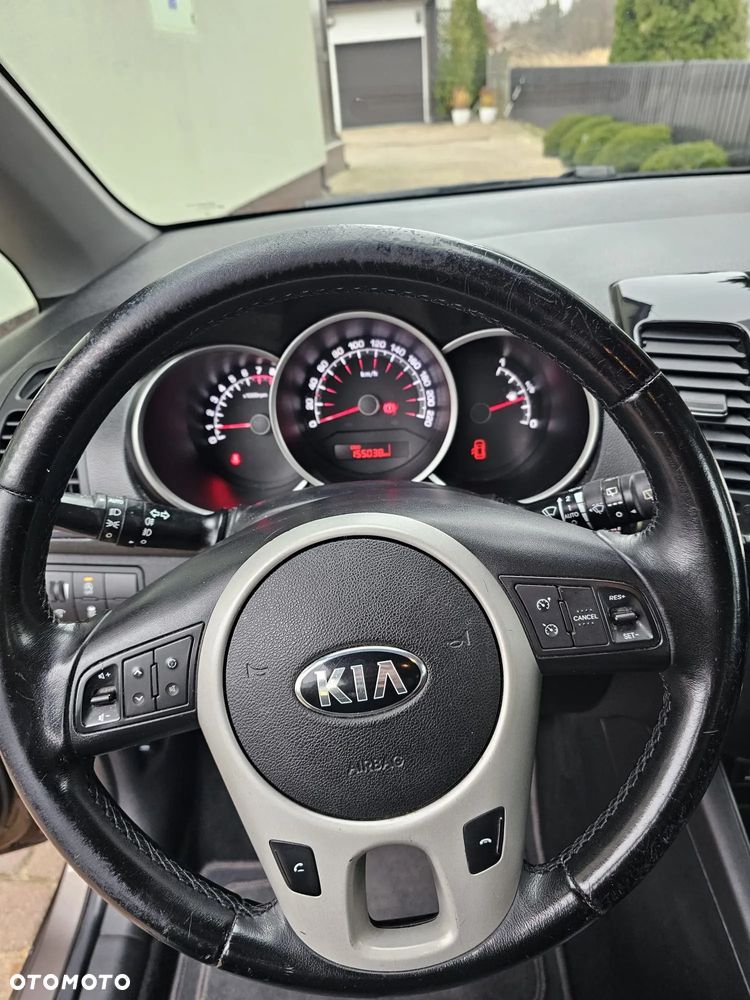 Kia Venga 1.4 L - 14