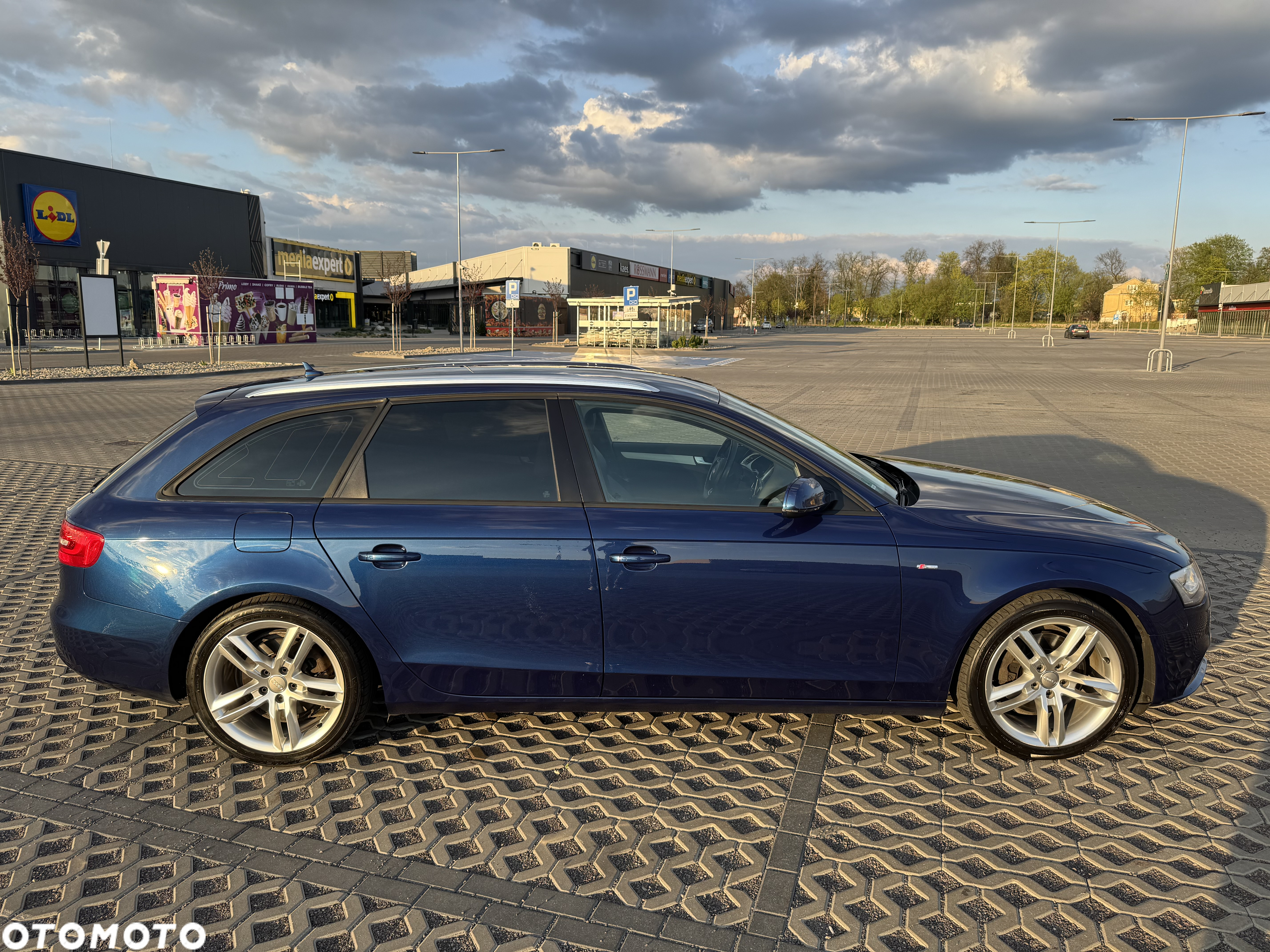 Audi A4 Avant 2.0 TDI DPF quattro S tronic Ambition - 6