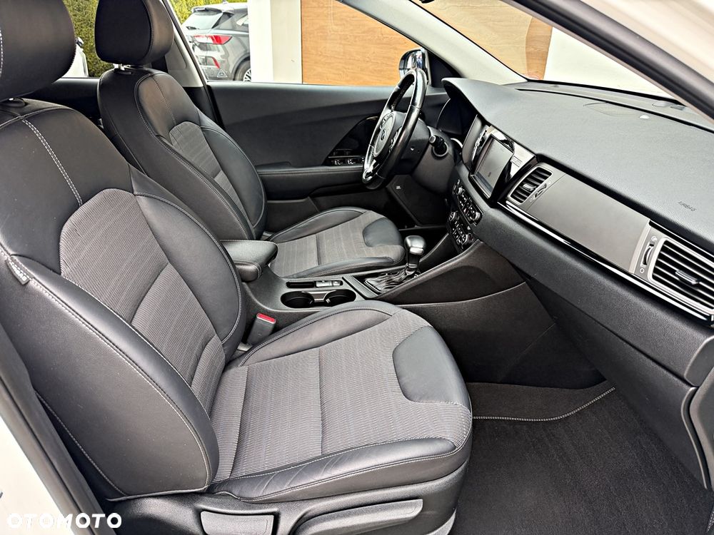 Kia Niro ver-1-6-gdi-plug--in-hybrid-xl - 32