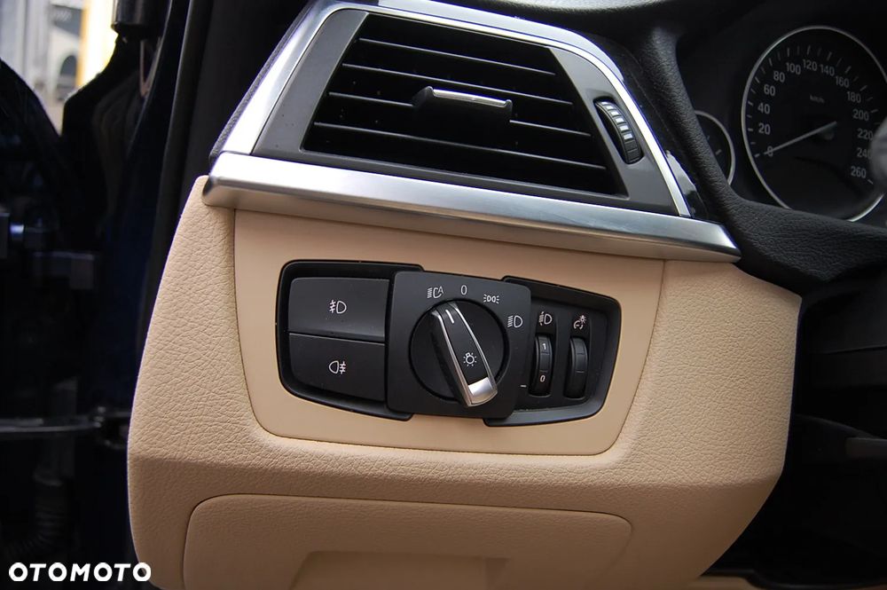 BMW Seria 3 - 30