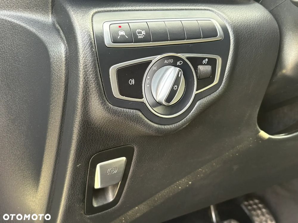 Mercedes-Benz Klasa V 300 d Exclusive 9G-Tronic (d³ugi) - 22