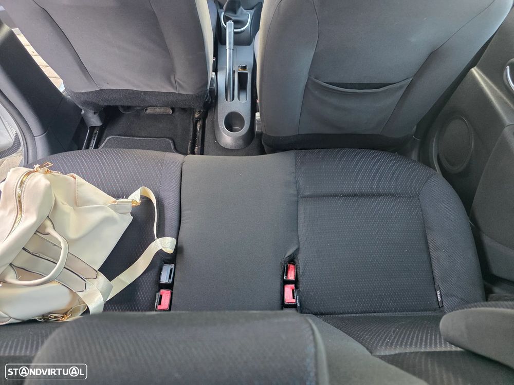 Renault Clio 1.2 16V Confort - 24