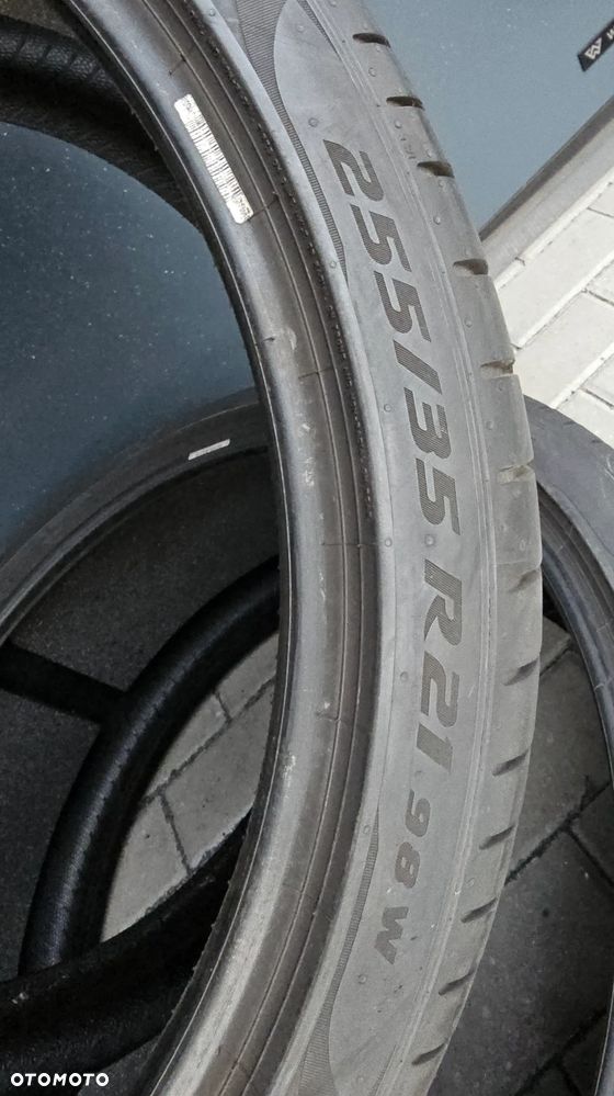 Pirelli P Zero 255/35R21 98 W - 8