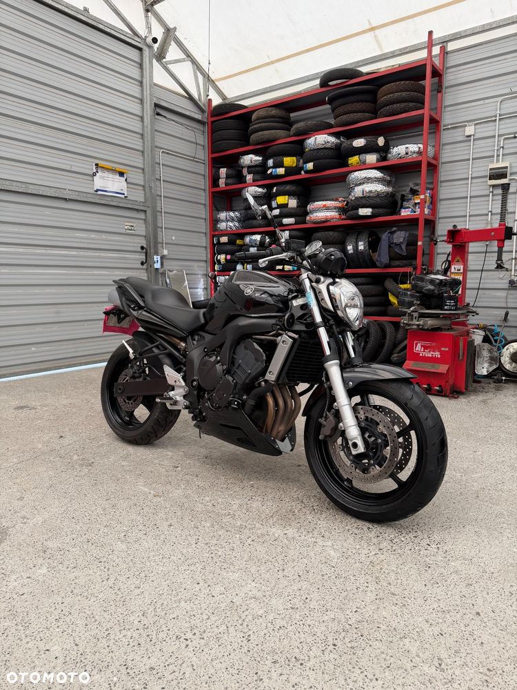 Yamaha FZ6 - 1