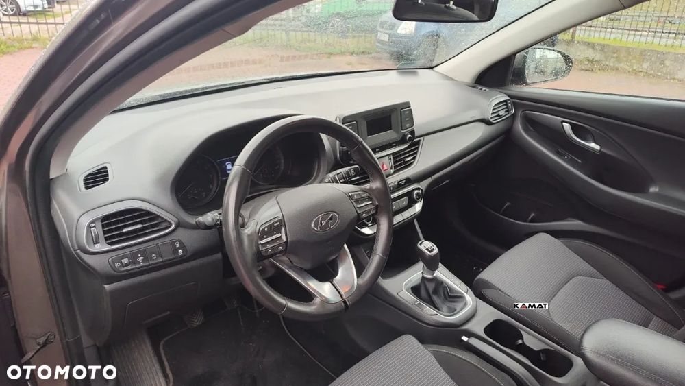 Hyundai i30 1.5 DPI Classic + - 4