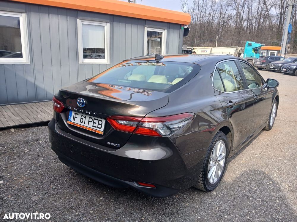 Toyota Camry 2.5 Dynamic - 3