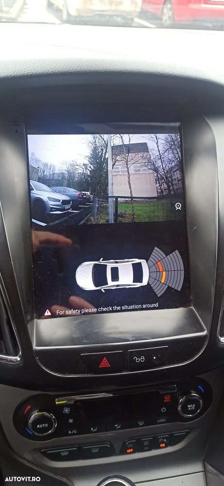 Ford Focus 1.0 EcoBoost Start Stop Sport - 34